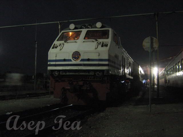 [Image: 40CN15.jpg]