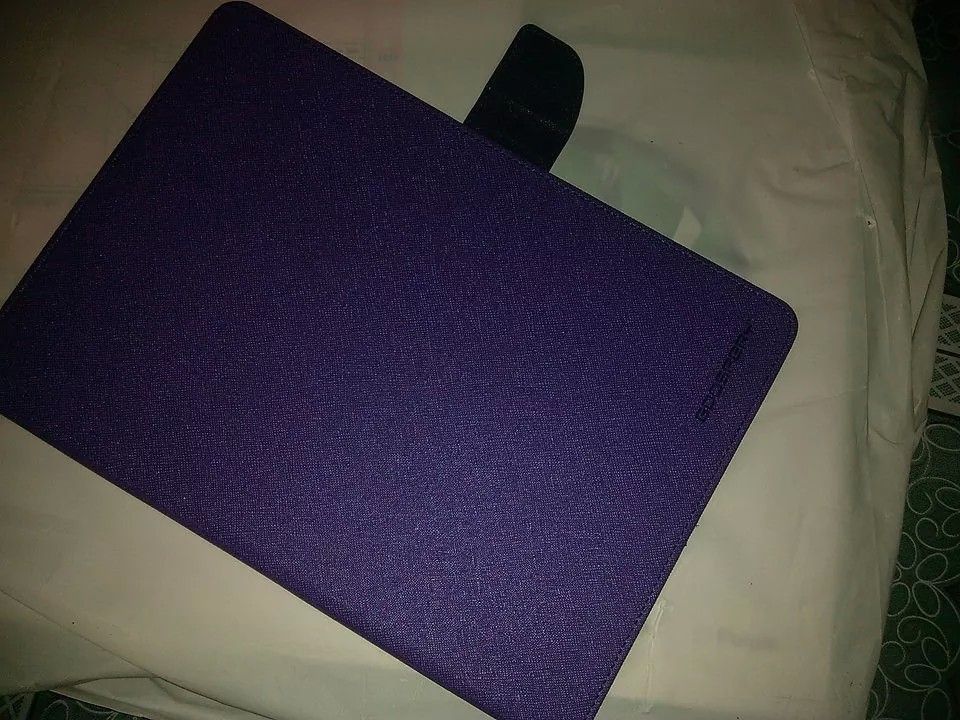 HCM - Cần bán 1 em Ipad air 32GB - 4G màu trắng mới 100% - 2