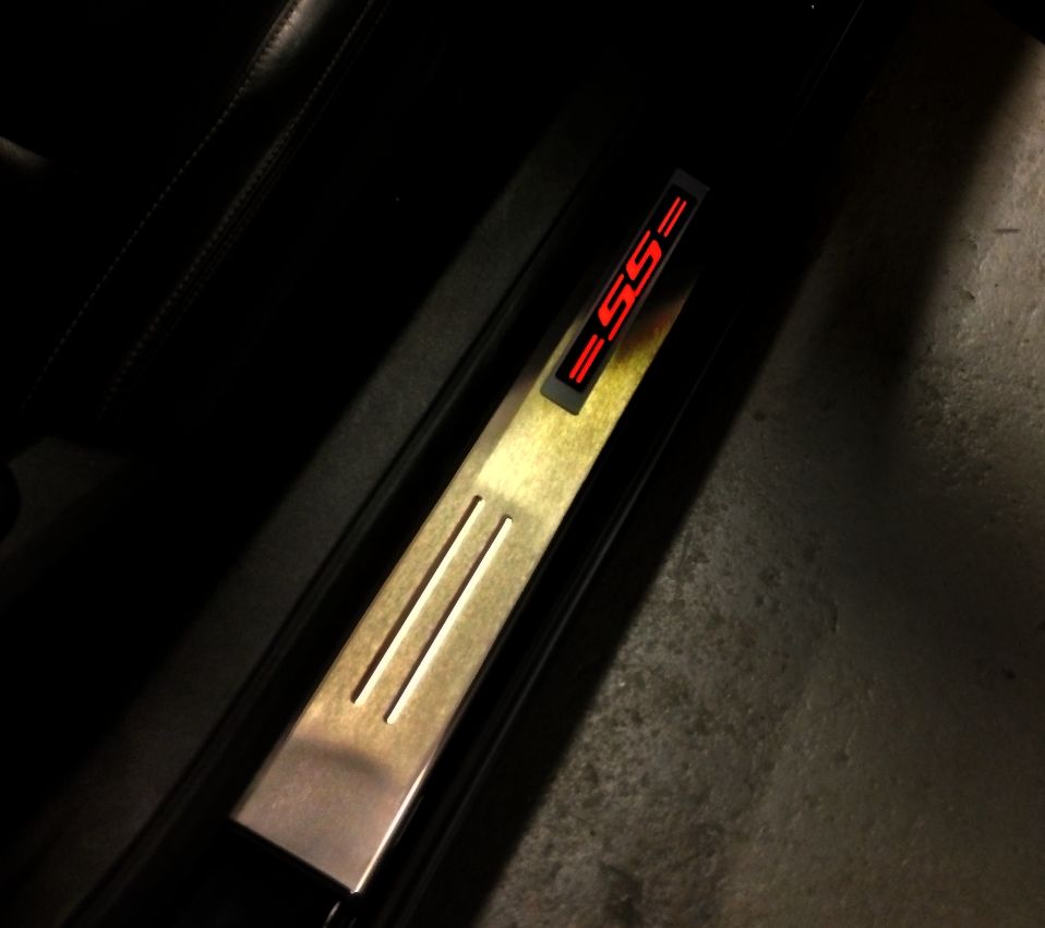 Camaro Custom LED Illuminated Door Sills by KPI fits all 20102019