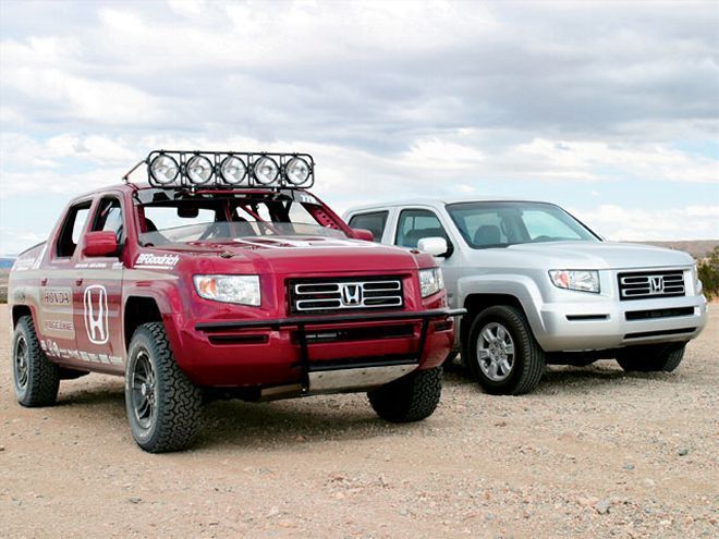 photo honda_ridgeline_trophy_truck-front_view_zpssdvvyxba.jpg