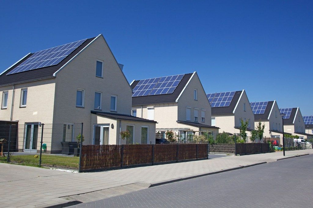 photo solar-panel-houses_zps3dumvcxs.jpg