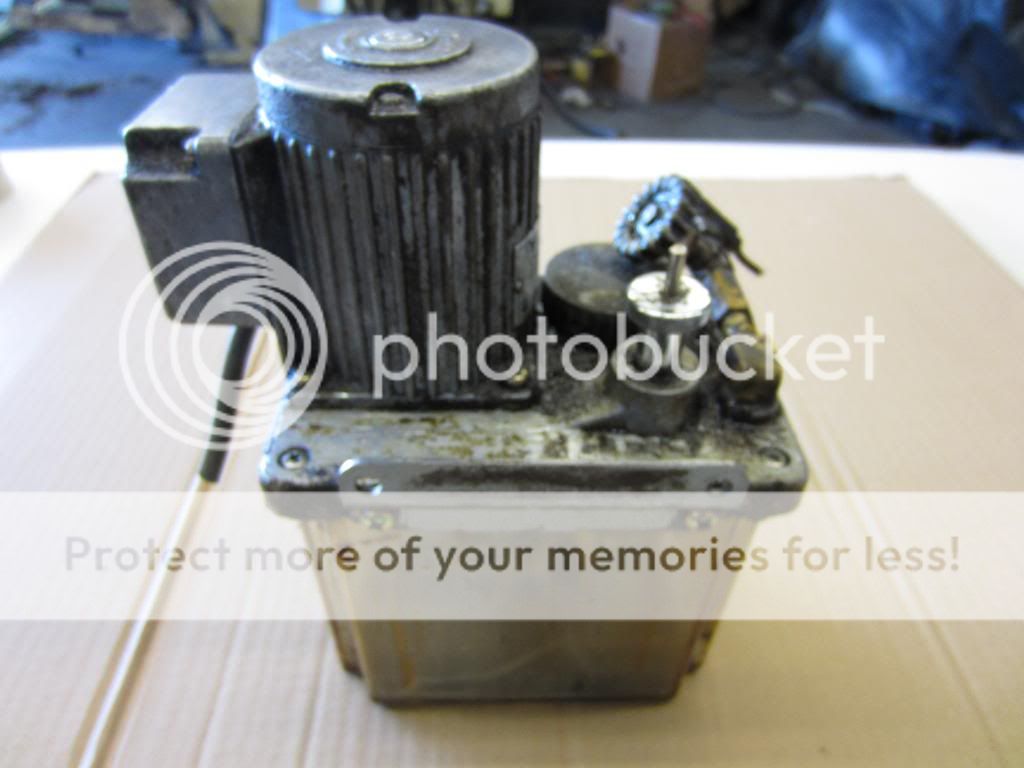 SHOWA YMAS 3 3 PHASE INDUCTION MOTOR 10W JEC 37 10WJEC37 STAR 046249 