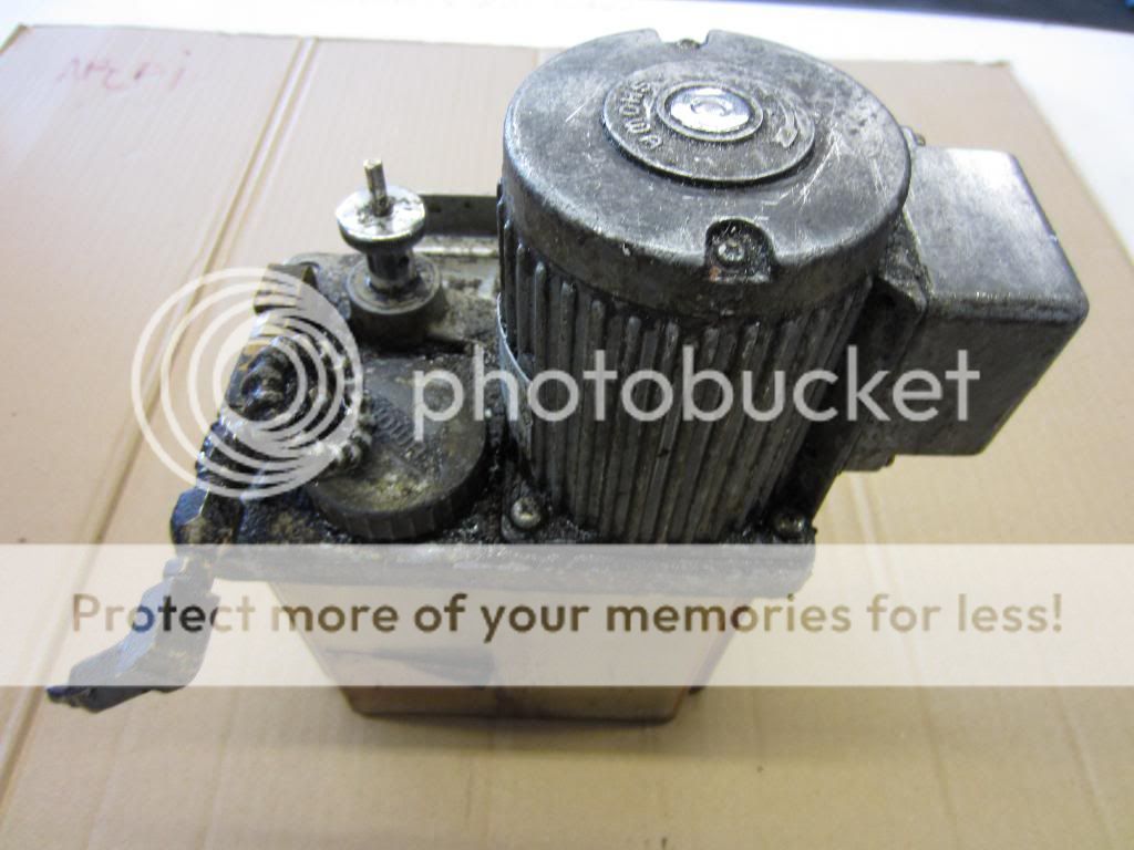 SHOWA YMAS 3 3 PHASE INDUCTION MOTOR 10W JEC 37 10WJEC37 STAR 046249 